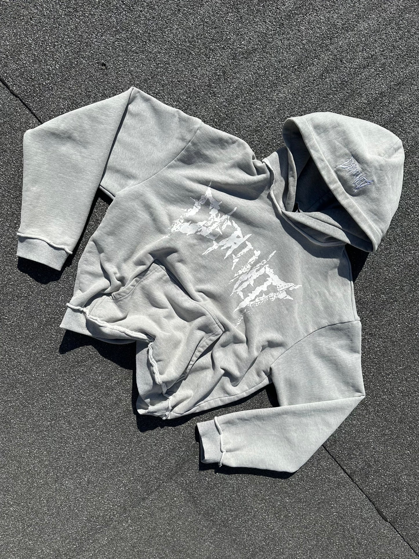 GREY CRACKED LOGO HOODIE