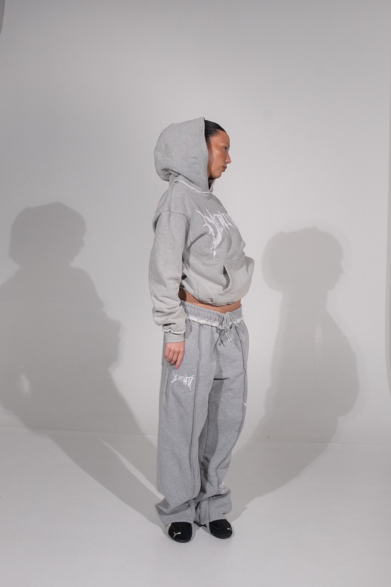 GREY CRACKED LOGO PANTS
