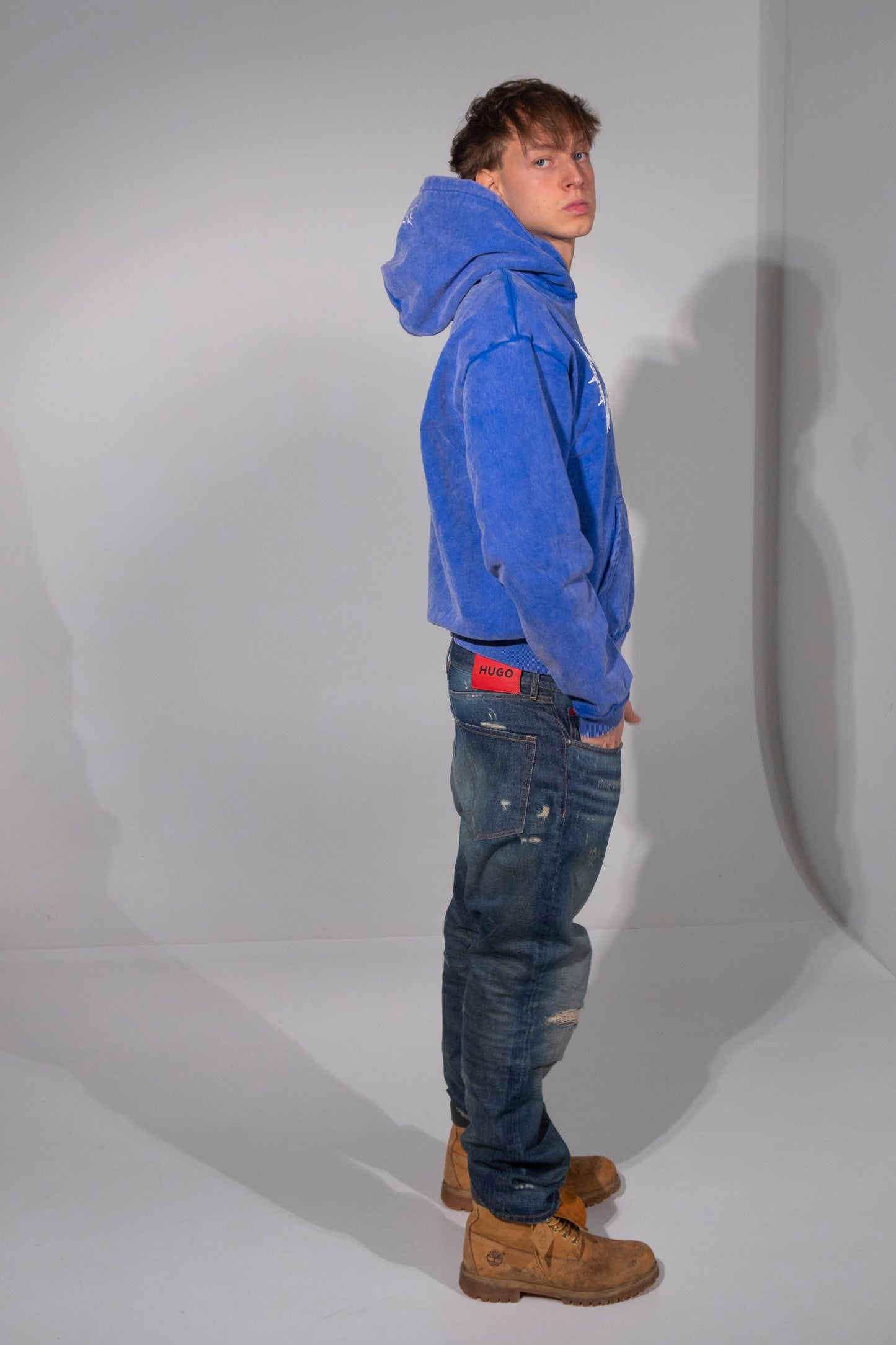 BLUE CRACKED LOGO HOODIE