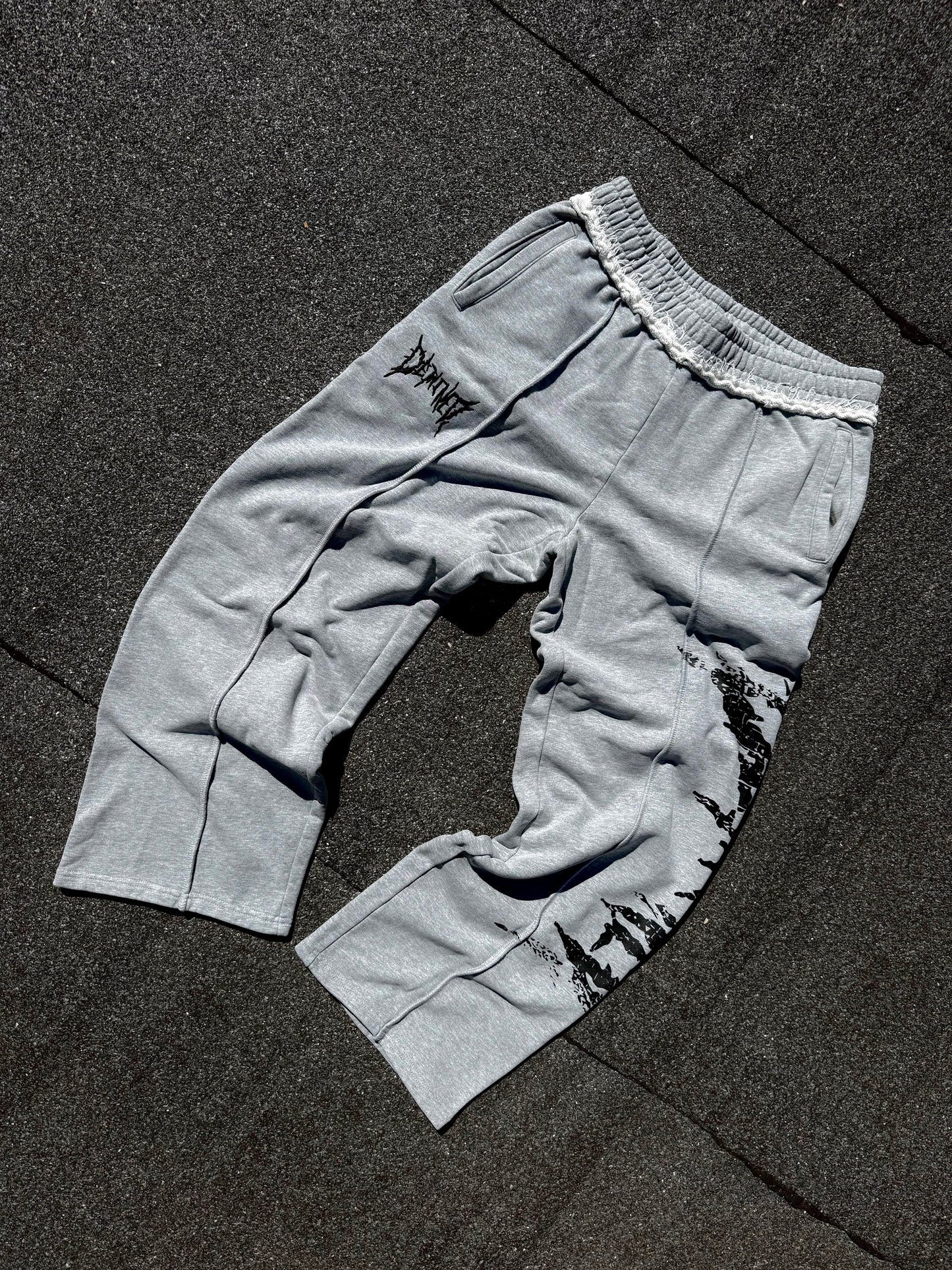 GREY CRACKED BLACK LOGO PANTS