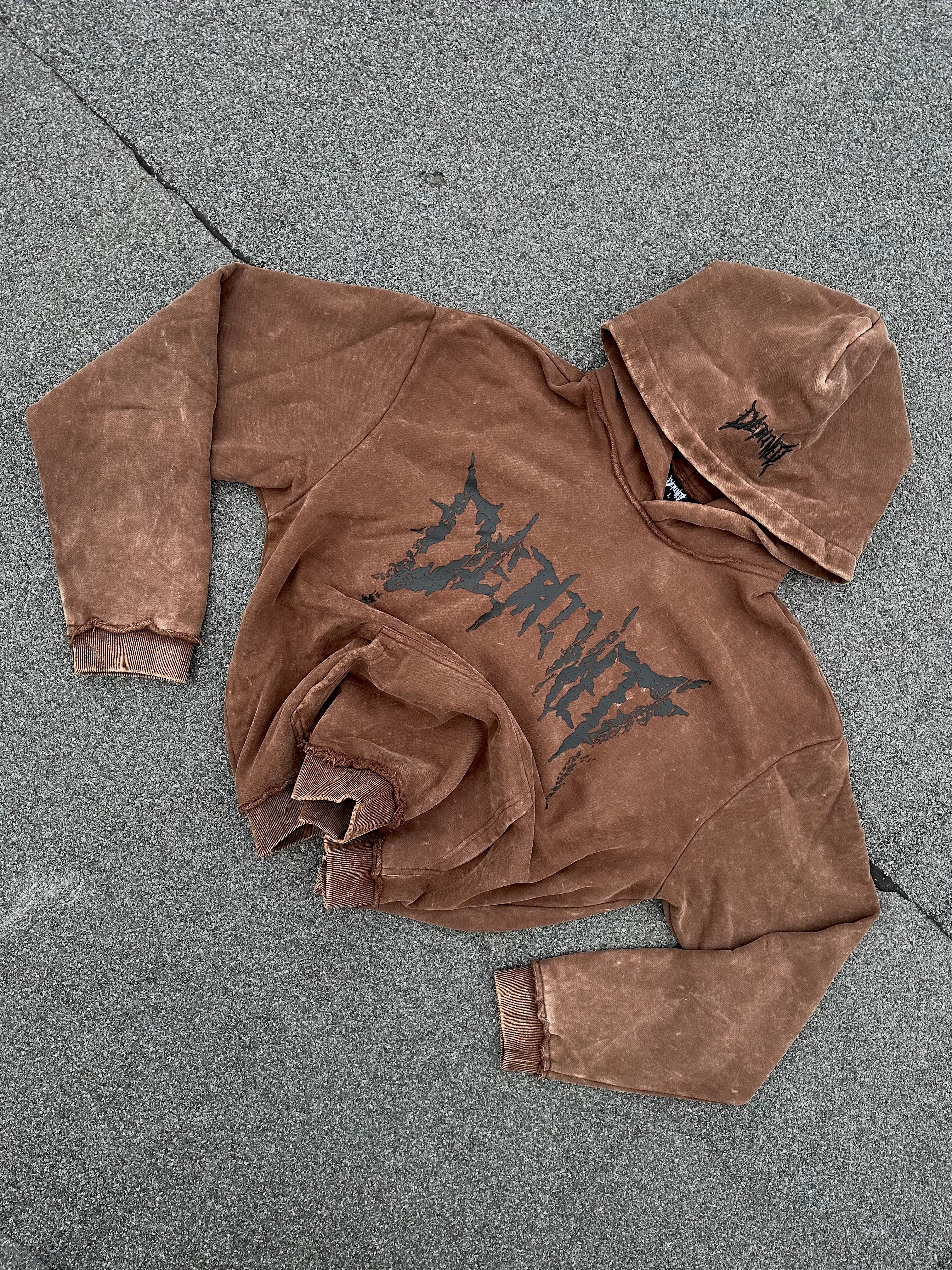 BROWN CRACKED LOGO HOODIE – DETAINED